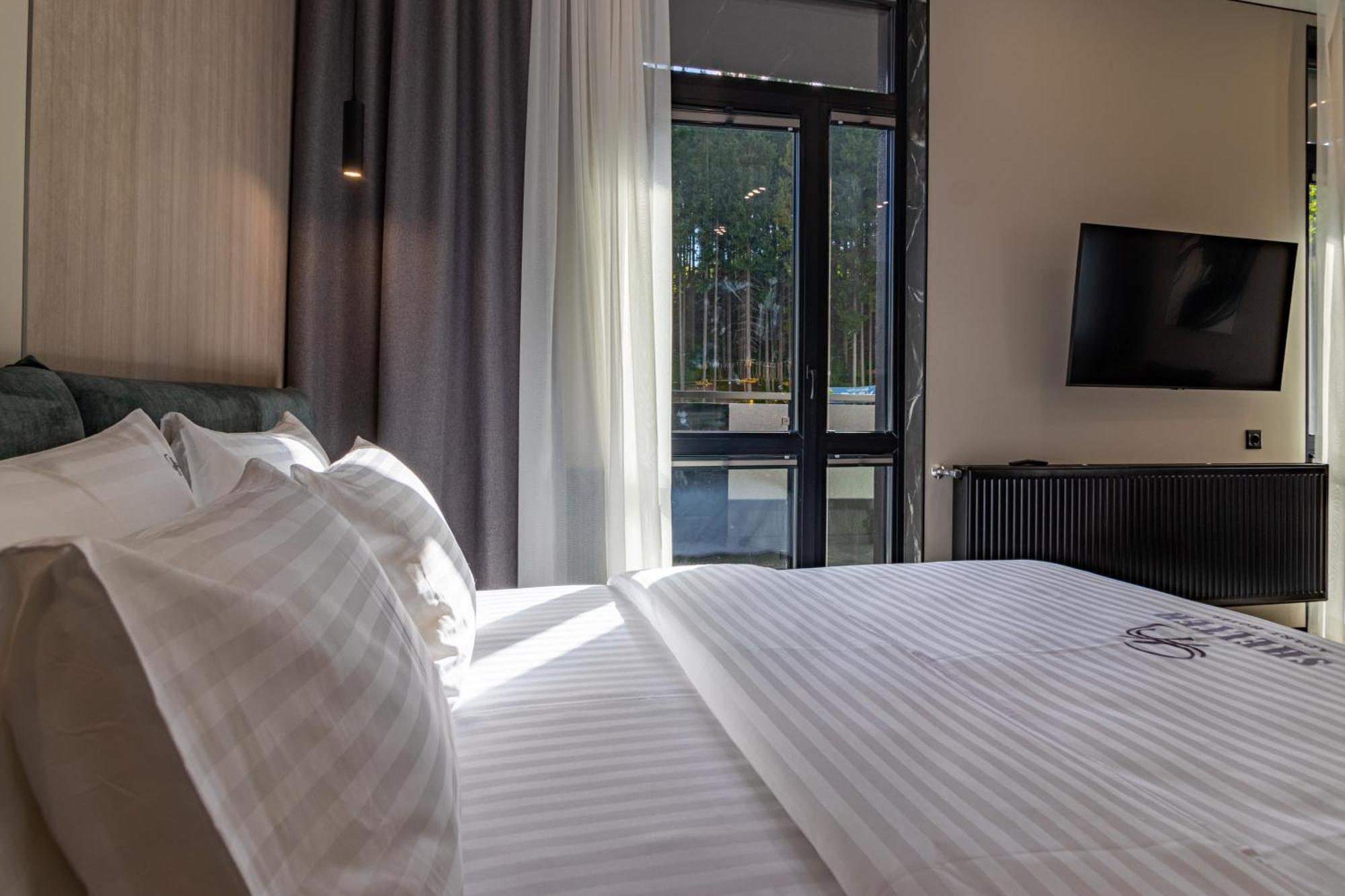Shelter Apart Hotel Bukovel Exterior photo